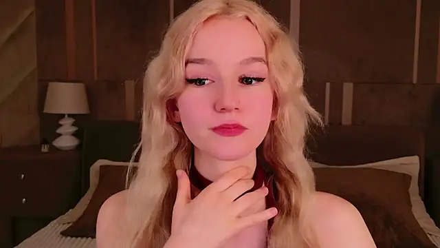 NaomiLoys online show from March 22, 10:37 pm