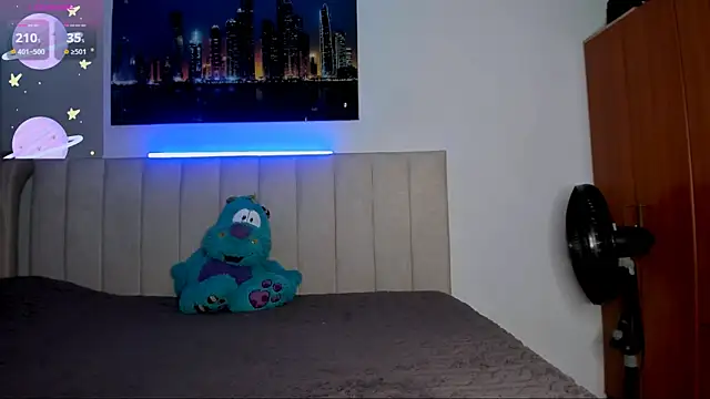 abigail smith18 online show from January 10, 7:48 pm