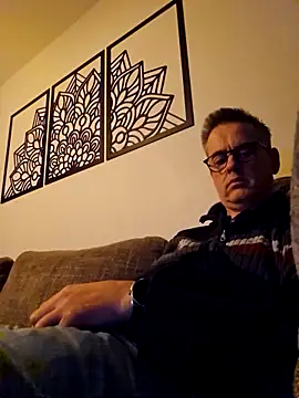 Hectorthyssen1 online show from September 27, 10:15 pm