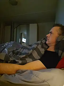 Hectorthyssen1 online show from December 14, 9:41 pm