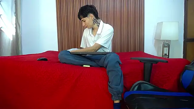 Zacktk7 online show from December 7, 4:14 pm