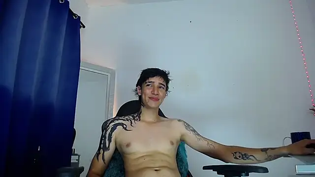 Zacktk7 online show from December 13, 2:21 am