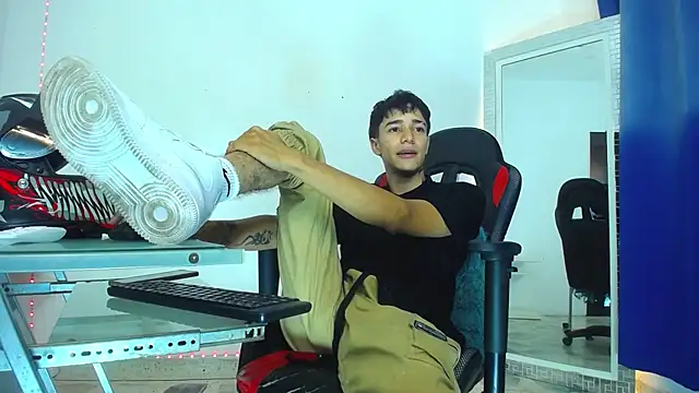 Zacktk7 online show from December 31, 2:19 am