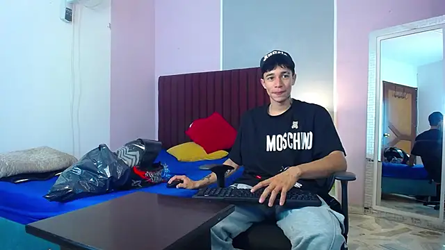 Zacktk7 online show from January 4, 5:05 am