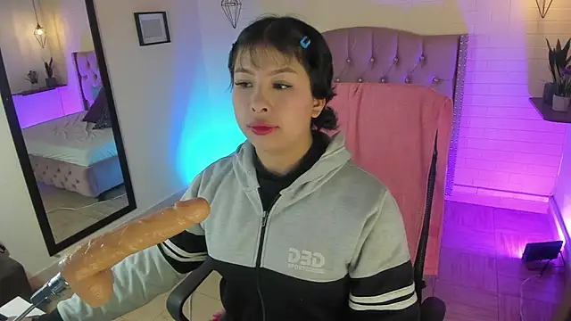 Snapshot of Namiko_Park chatting on January 13, 12:56 pm Namiko Park online show from January 13, 12:56 pm