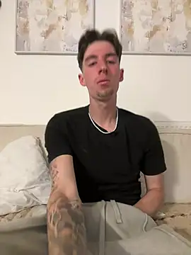 MikesWood21 online show from May 18, 11:54 pm
