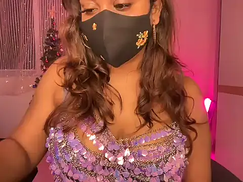 Snapshot of soniyatelugu chatting on December 18, 6:25 pm soniyatelugu online show from December 18, 6:25 pm