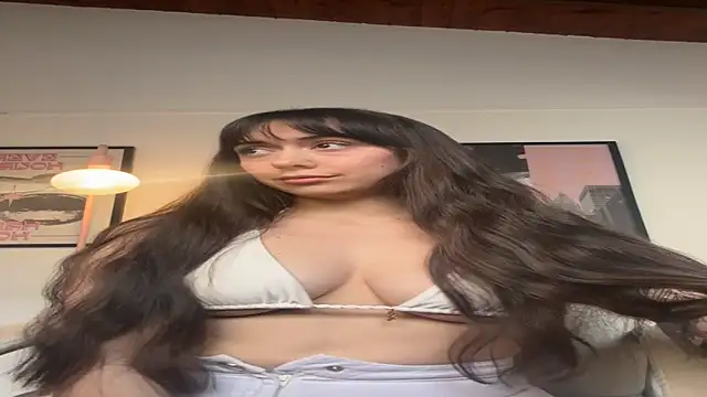 itsemiliasommer online show from January 16, 6:48 pm