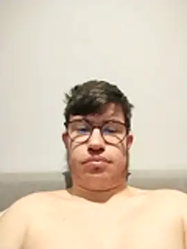 JulesG18 online show from February 11, 9:03 am