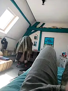 JulesG18 online show from April 21, 12:44 pm