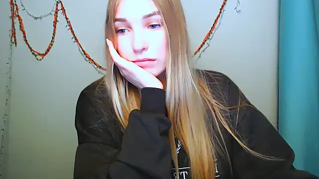 Queen ofLove online show from December 14, 2:44 pm