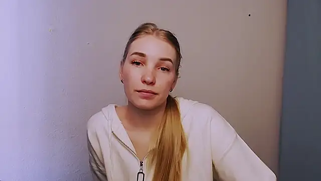 Queen ofLove online show from March 4, 11:38 am