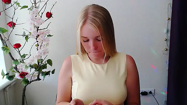 Queen ofLove online show from June 20, 12:41 pm