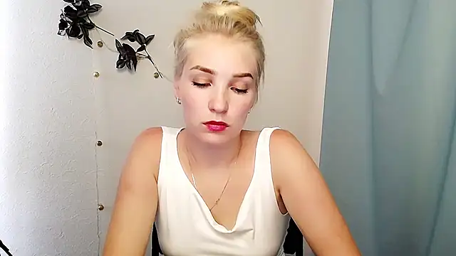 Queen ofLove online show from June 30, 1:01 pm