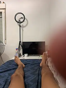 Snapshot of Ryan-hot chatting on July 16, 11:33 pm Ryan-hot online show from July 16, 11:33 pm