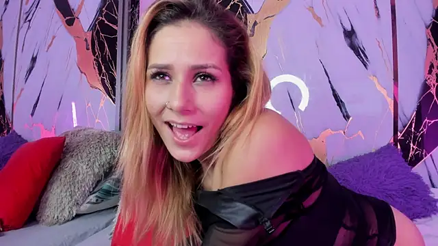 sophiee evanss  online show from December 30, 9:48 am