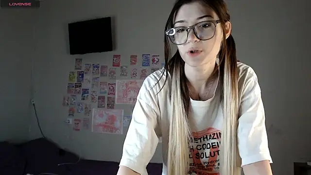 Cyber hoe online show from March 16, 10:09 pm