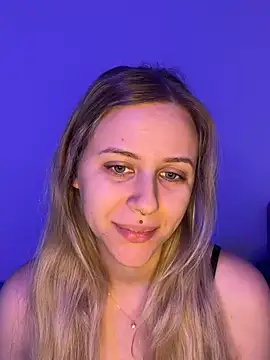 lunawolf21 online show from February 9, 7:23 am