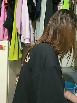 Keittly  online show from December 19, 12:45 am