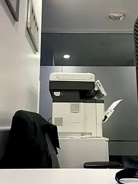 Keittly  online show from December 3, 3:36 am