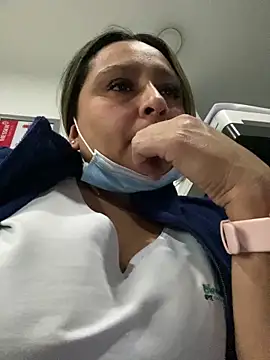 Keittly  online show from December 17, 3:34 am