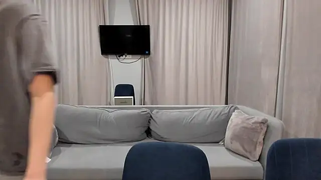 Snapshot of Im_Shine_Guy chatting on December 9, 7:39 pm Im Shine Guy online show from December 9, 7:39 pm
