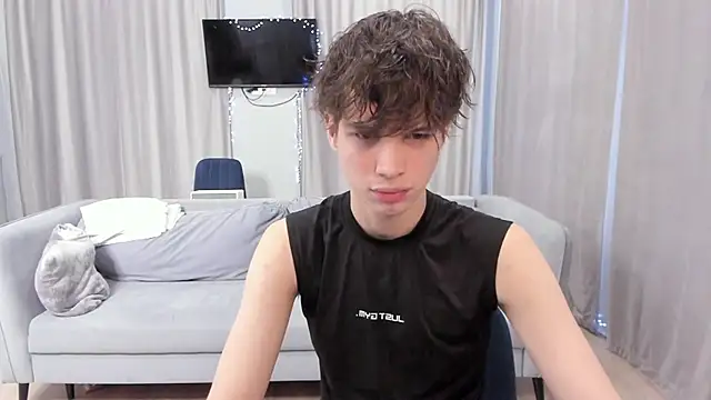 Snapshot of Im_Shine_Guy chatting on January 15, 9:45 am Im Shine Guy online show from January 15, 9:45 am