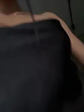 Snapshot of Lolitacooper chatting on February 22, 11:13 pm Lolitacooper online show from February 22, 11:13 pm