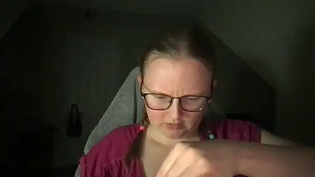 Snapshot of lexie_lilacs chatting on January 14, 3:11 am lexie lilacs online show from January 14, 3:11 am