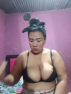 Snapshot of Milena1024 chatting on June 23, 10:30 pm Milena1024 online show from June 23, 10:30 pm