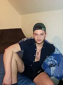 Snapshot of Sexynoah chatting on December 6, 12:12 am Sexynoah online show from December 6, 12:12 am