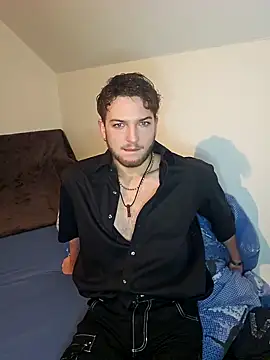 Snapshot of Sexynoah chatting on December 6, 2:49 pm Sexynoah online show from December 6, 2:49 pm