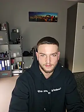 Snapshot of Sexynoah chatting on January 30, 2:47 pm Sexynoah online show from January 30, 2:47 pm