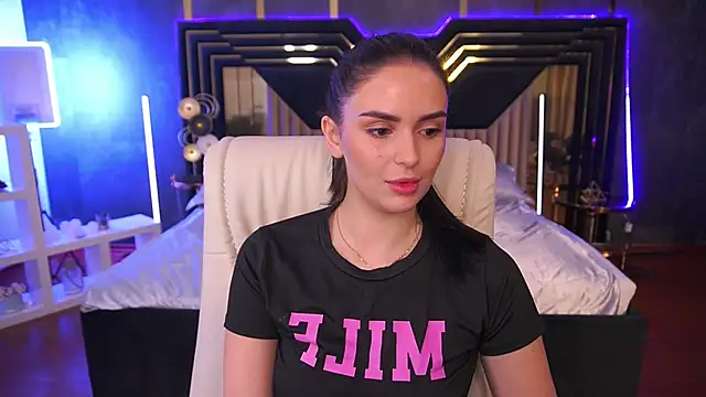 MilashaLovely online show from October 17, 6:05 am