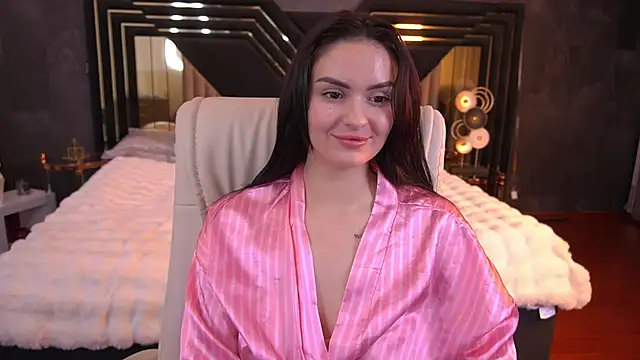 MilashaLovely online show from December 4, 2:26 pm