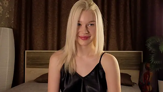 Snapshot of Lolly_Lika chatting on December 5, 5:37 am Lolly Lika online show from December 5, 5:37 am