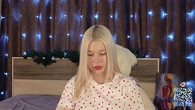 Snapshot of Lolly_Lika chatting on December 14, 5:40 am Lolly Lika online show from December 14, 5:40 am