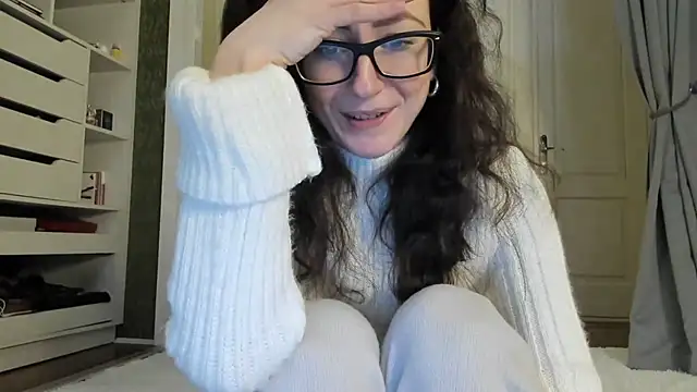 Snapshot of Baby_Jewel chatting on February 19, 11:17 am Baby Jewel online show from February 19, 11:17 am