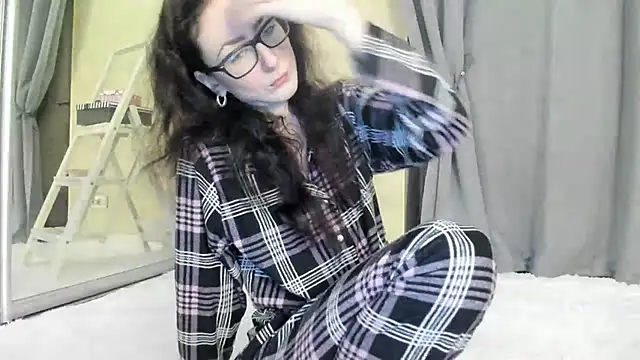 Snapshot of Baby_Jewel chatting on September 13, 10:15 am Baby Jewel online show from September 13, 10:15 am