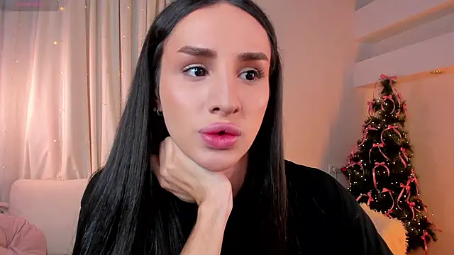 Kim Oberlin  online show from December 22, 4:15 pm