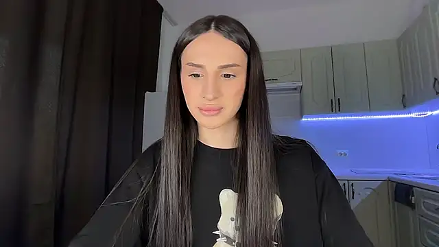 Kim Oberlin  online show from February 28, 1:12 pm