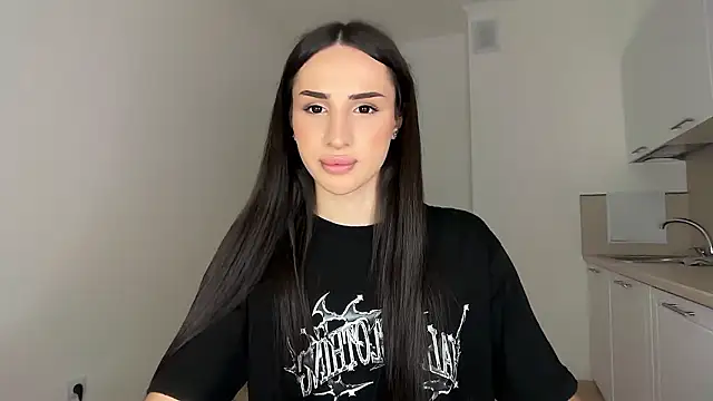 Kim Oberlin  online show from March 26, 8:47 pm