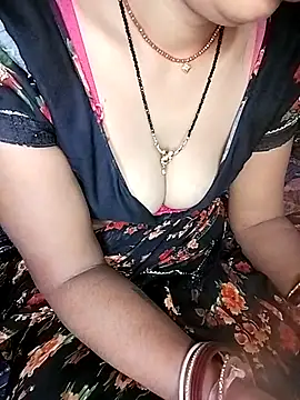 Snapshot of kumarigirl chatting on October 31, 2:12 am kumarigirl online show from October 31, 2:12 am