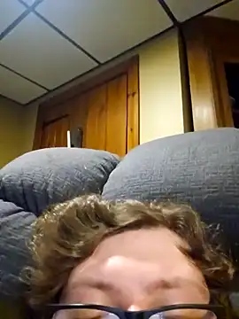 Snapshot of mikesfatdick chatting on December 25, 5:05 am mikesfatdick online show from December 25, 5:05 am