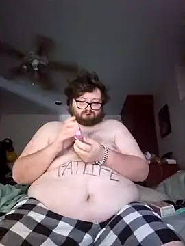 Snapshot of mikesfatdick chatting on January 11, 3:20 pm mikesfatdick online show from January 11, 3:20 pm