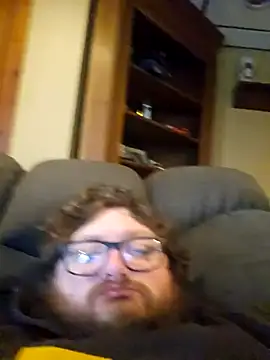 Snapshot of mikesfatdick chatting on January 13, 7:31 pm mikesfatdick online show from January 13, 7:31 pm