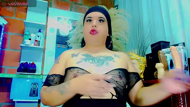 Snapshot of nauthyvalentina chatting on February 13, 4:58 pm nauthyvalentina online show from February 13, 4:58 pm