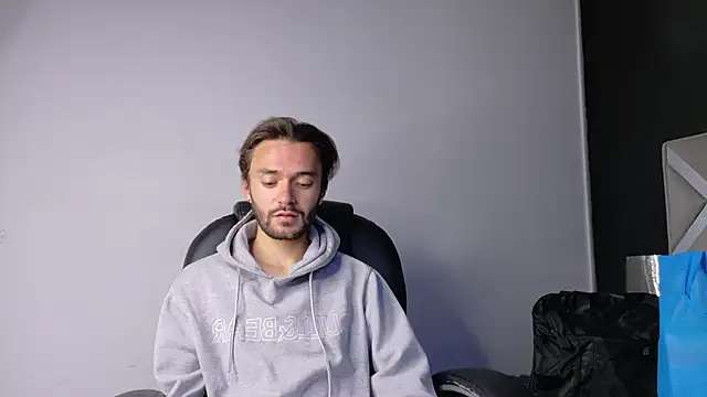 jakemagnus online show from September 25, 11:47 am