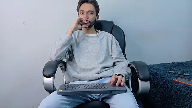 jakemagnus online show from October 30, 11:22 am