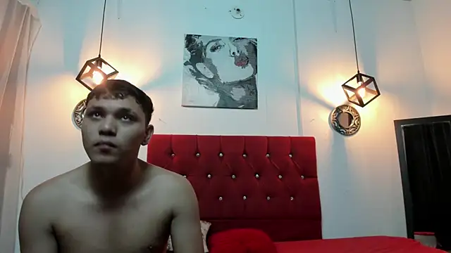 Snapshot of couple_lovelyds chatting on January 29, 12:45 pm couple lovelyds online show from January 29, 12:45 pm